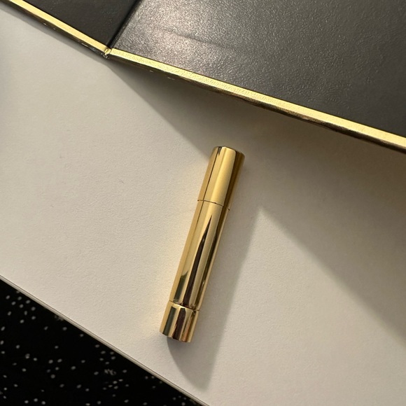 ROUGE ALLURE L'EXTRAIT - ❗️REFILL❗️shade 832 - Picture 2 of 5